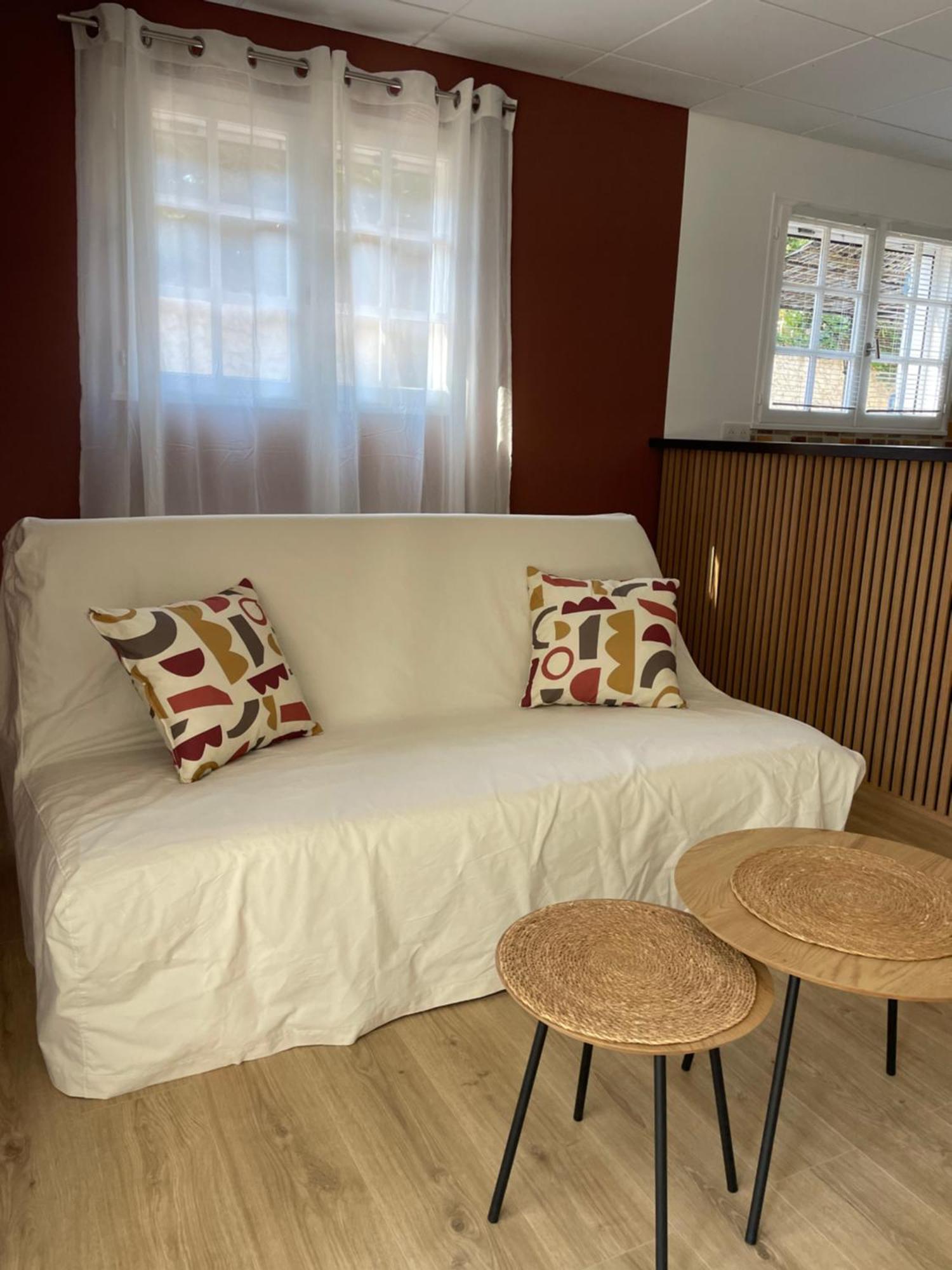 Appart. bas de villa de 50m2 avec parking privatif La Ciotat Extérieur photo